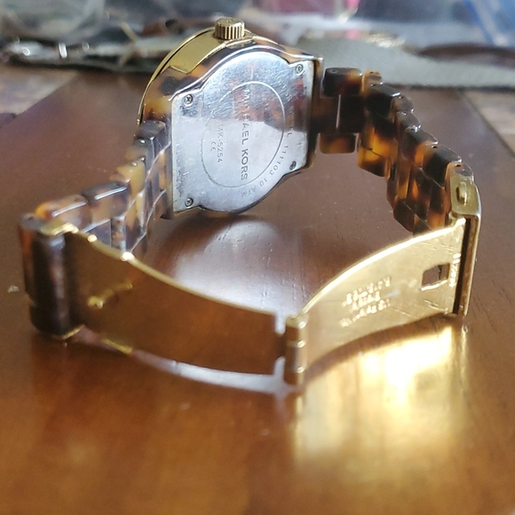 Michael Kors Ladies watch - Picture 3 of 3